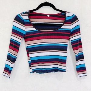 Long sleeve with U-neck